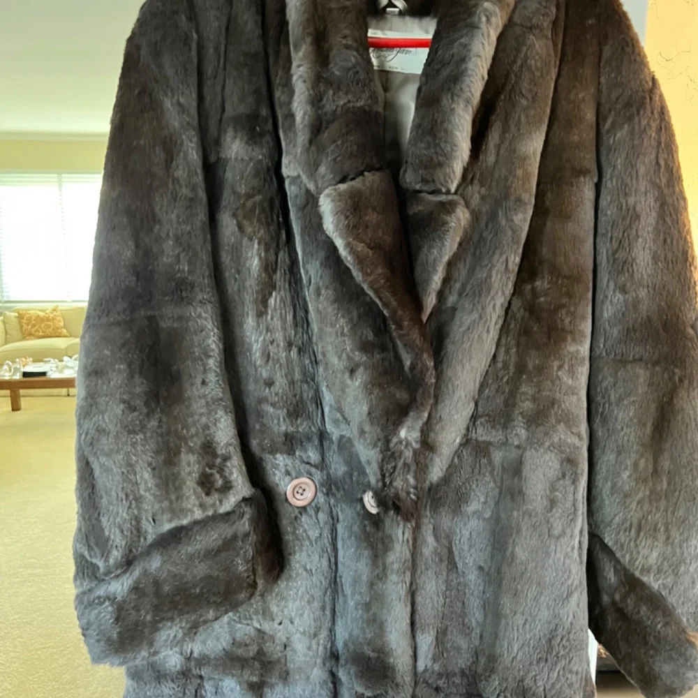 Long Rabbit coat - Picture 4 of 12